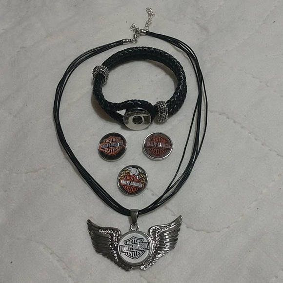 Harley-Davidson Jewelry - Harley-Davidson Snap Necklace/Bracelet w/4 Charms